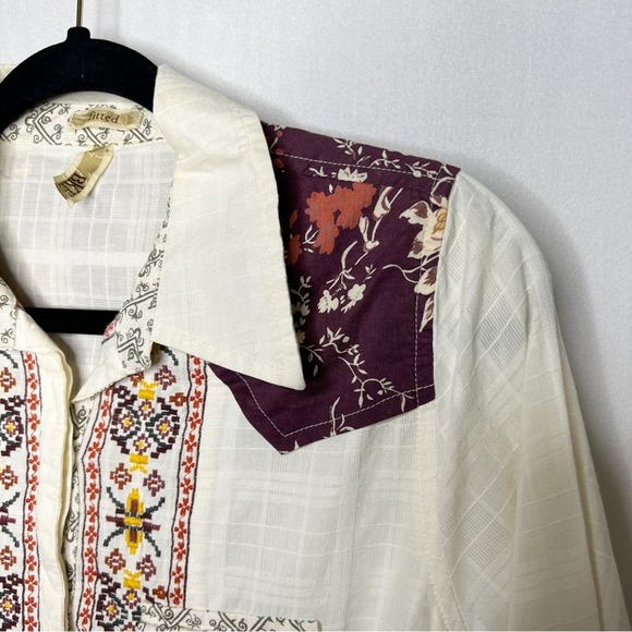 BKE / cream red western style boho printed button up shirt / S - Picture 3 of 7